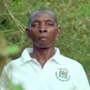 Portrait von Emmanuell Salim Simba, Vorsitzender des Dorfes Mbuta